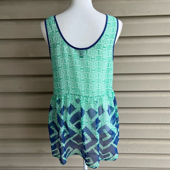 •FOREVER 21• Sheer Sleeveless Tunic Top - Size Medium - Picture 6 of 8